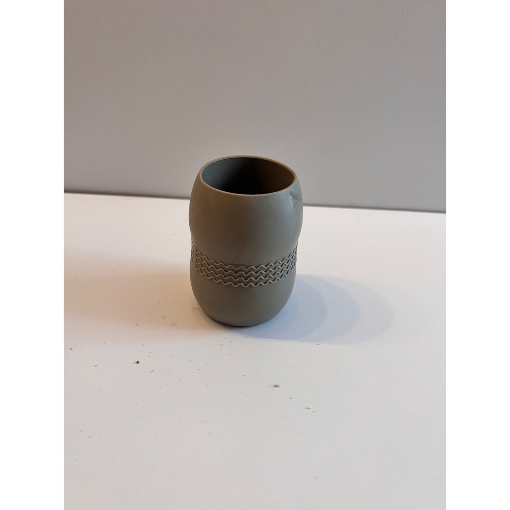 PandaEar Silicone Grip Cup‎ Holder for Kids Toddler Sippy Cup Accessory Beige